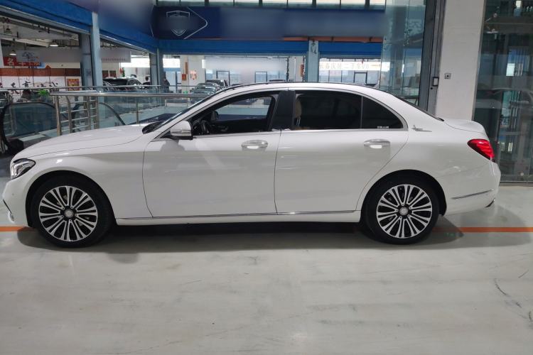 Used Mercedes-Benz C-Class 2015 C 200 L 4MATIC