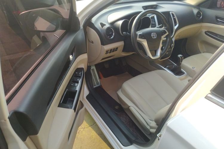 Used Changan Eado 2014 1.6L Manual Luxury Model
