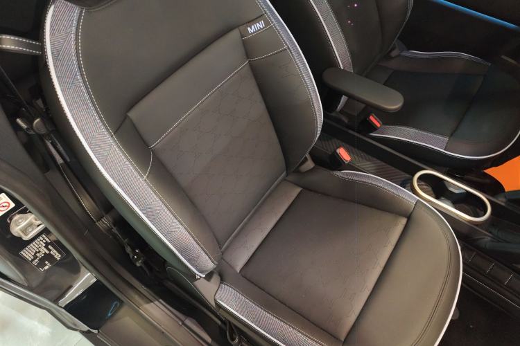 Used  Electric MINI COOPER 2024 456km COOPER E Classic Edition
