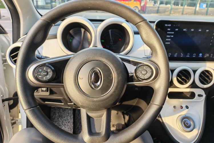 Used ORA Black Cat 2021 301 km Basic Version