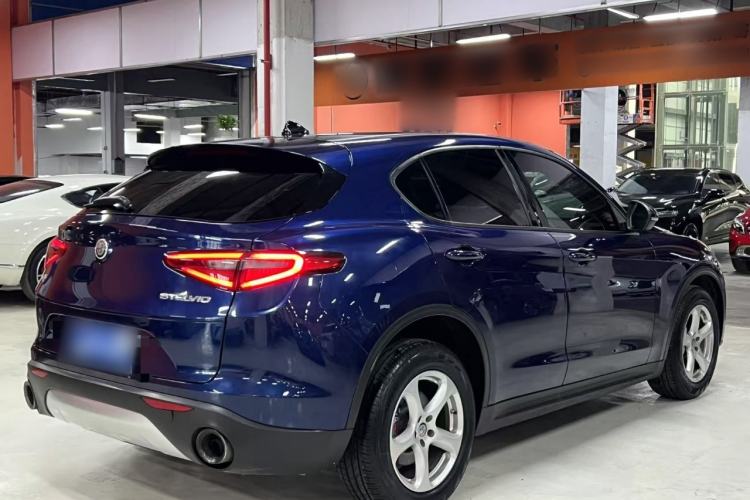 Used Alfa Romeo Stelvio 2017 2.0T 200HP Elite Edition
