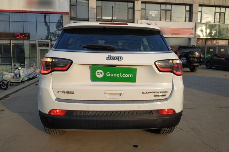 Used  Compass 2017 200T Automatic Family Edition
