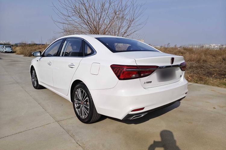 Used Roewe i6 2020 PLUS 1.6L CVT 4G Connected Glory Flagship Edition
