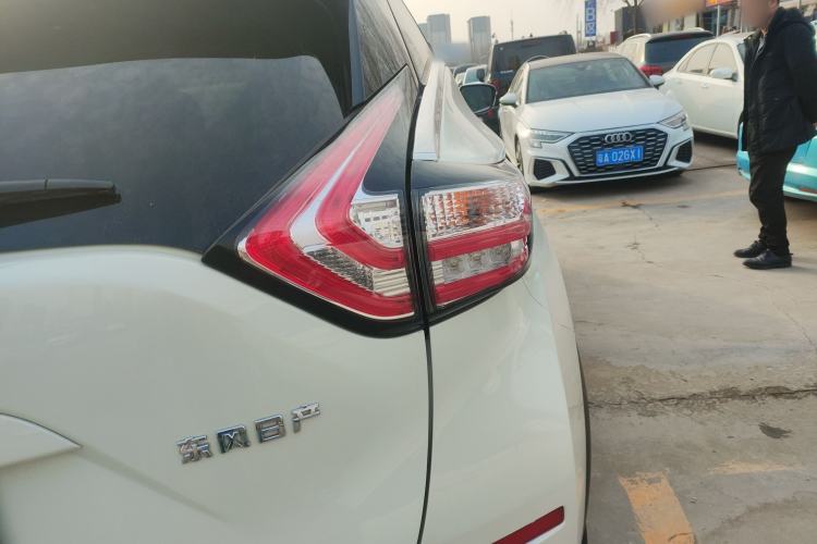 Used Nissan Murano 2021 2.5L XE Two-Wheel Drive Elite Edition
