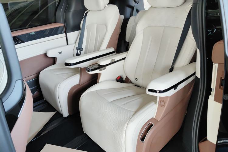 Used BYD Xia 2025 DM-i 1.5T 180km Excellence Model
