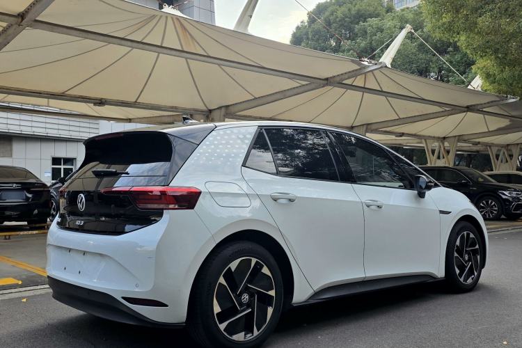 Used Volkswagen ID.3 2022 Active Pure Intelligent Enjoyment Edition
