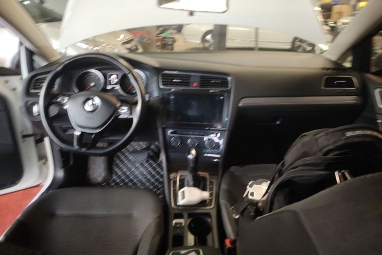 Used Volkswagen Golf 2020 280TSI DSG Comfort Version
