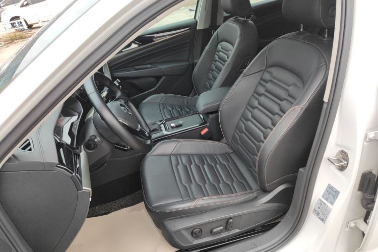 Used Volkswagen Passat 2020 330TSI Elite Edition China VI
