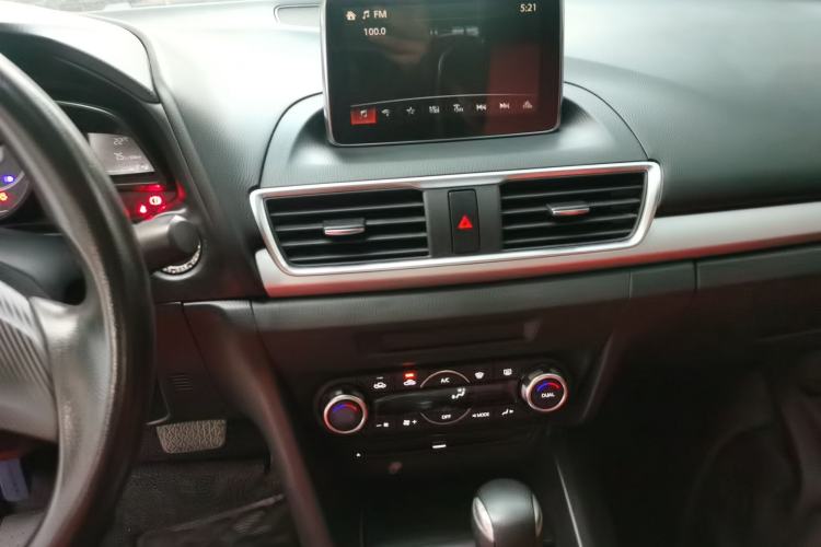 Used Mazda Mazda 3 Axela 2016 Sedan 1.5L Automatic Luxury Model