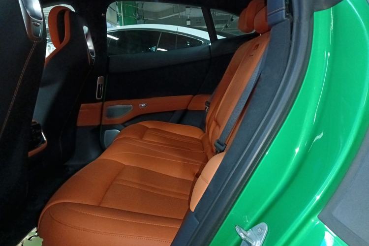 Used  YU7 2025 Ultra-Long Range High-Performance All-Wheel-Drive Max Edition
