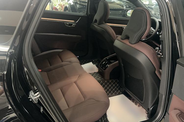 Used Volvo S90 2026 B5 Zhiyi Luxury Edition