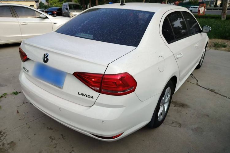 Used Volkswagen Lavida 2017 1.6L Manual Fashion Edition
