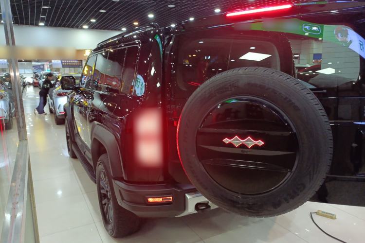 Used Formula Leopard Leopard 5 2023 Navigator Edition
