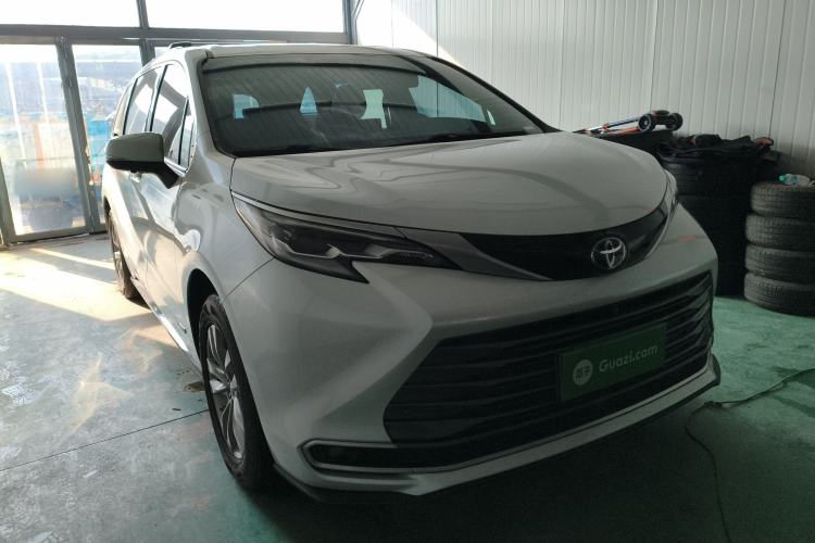 Used Toyota Sienna 2021 2.5L Hybrid Ultimate Edition