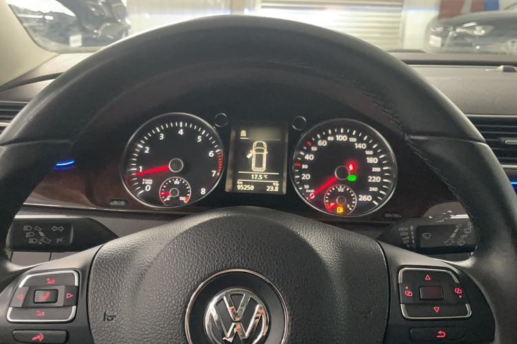 Used Volkswagen Magotan 2012 Travel Edition 2.0 TSI Comfort Version
