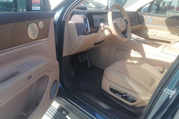 Used Hima AITO M9 2024 Range-Extended Ultra Version 52 kWh 5-Seater Model