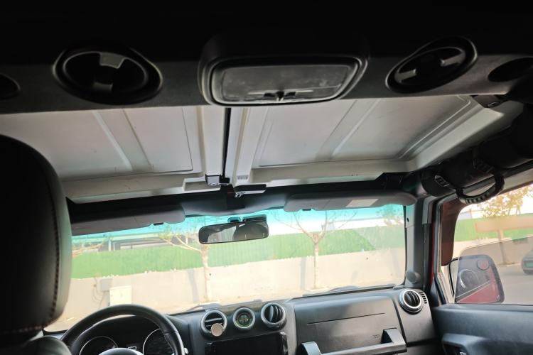 Used BAIC Off-Road BJ40 2016 40L 2.0T Manual All-Wheel Drive Prestige Edition
