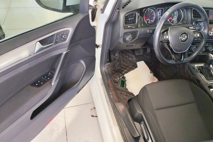 Used Volkswagen Golf 2019 200TSI DSG Comfort & Ambition Edition China VI Standard