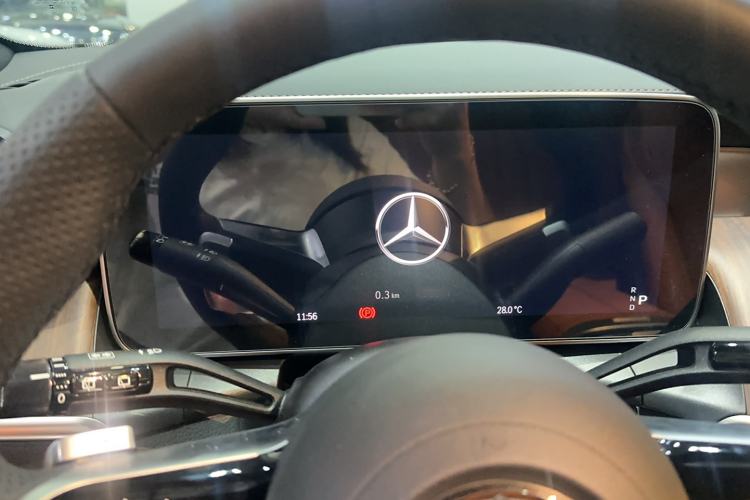 Used Mercedes-Benz GLC 2024 Refreshed GLC 300 L 4MATIC Dynamic Version 5 Seats
