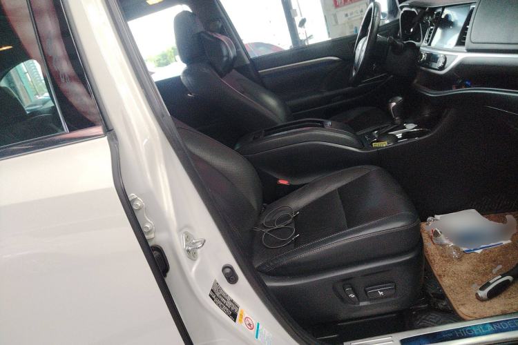 Used Toyota Highlander 2018 2.0T Four-Wheel Drive Supreme Edition 7-Seater China VI
