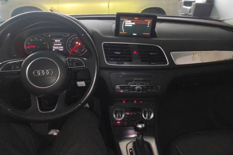 Used Audi Q3 2015 35 TFSI Comfort Model
