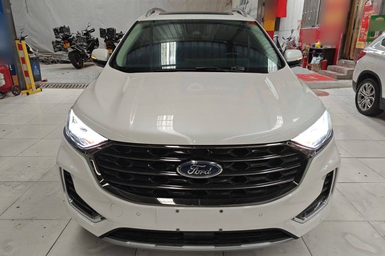 Used Ford Edge 2021 PLUS EcoBoost 245 Two-Wheel-Drive Titanium 7-Seater
