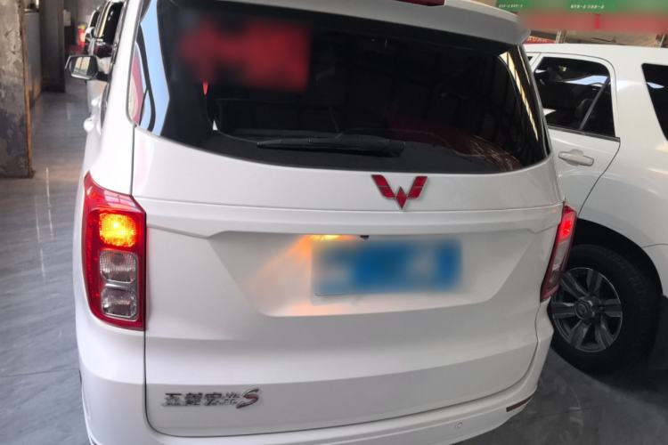 Used Wuling Hongguang 2019 1.5L S Comfort Edition China VI LAR
