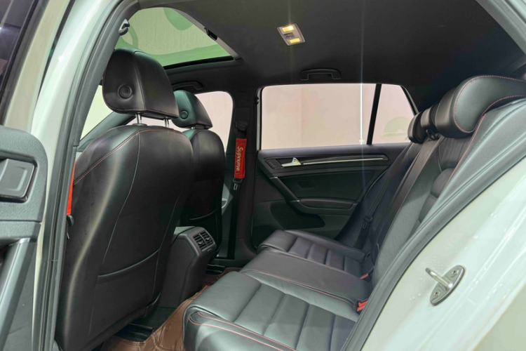 Used Volkswagen Golf GTI 2016 2.0 TSI GTI
