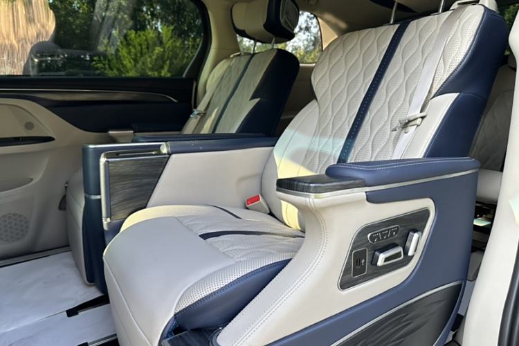 Used Buick GL8 2020 ES Land Cruiser 653T Comfort Edition
