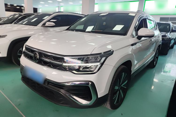 Used Volkswagen Tharu 2023 300TSI Two-Wheel-Drive Moonlight Edition