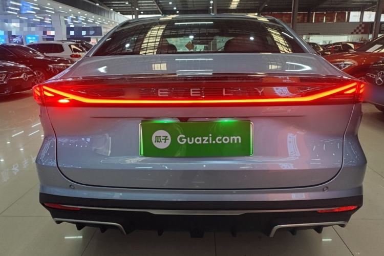 Used  L6 2025 EM-i 140km Starship Edition