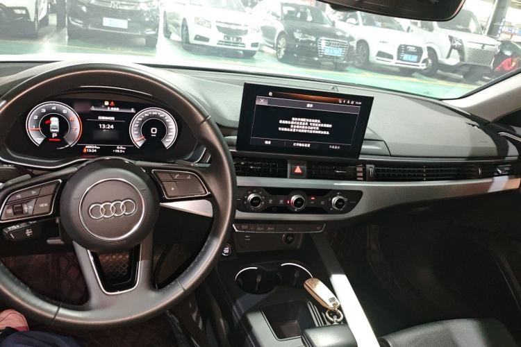 Used Audi A4L 2022 40 TFSI Fashion Dynamic Model