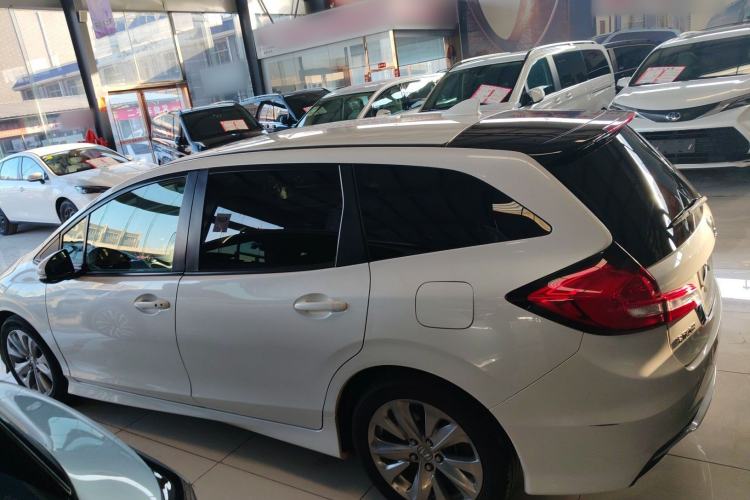 Used Honda Jade 2017 1.8L automatic Comfort version 5 seats
