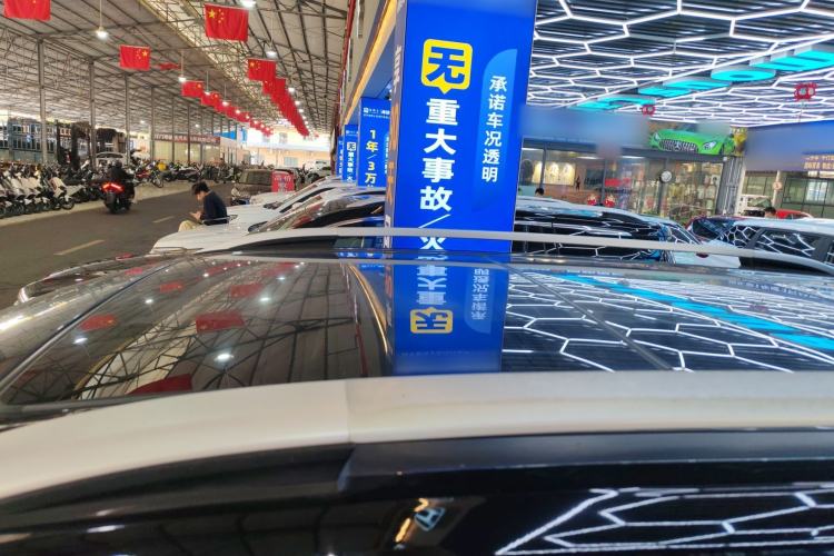 Used GAC Trumpchi GS7 2017 320T Two-Wheel-Drive Luxury Smart Connectivity Model
