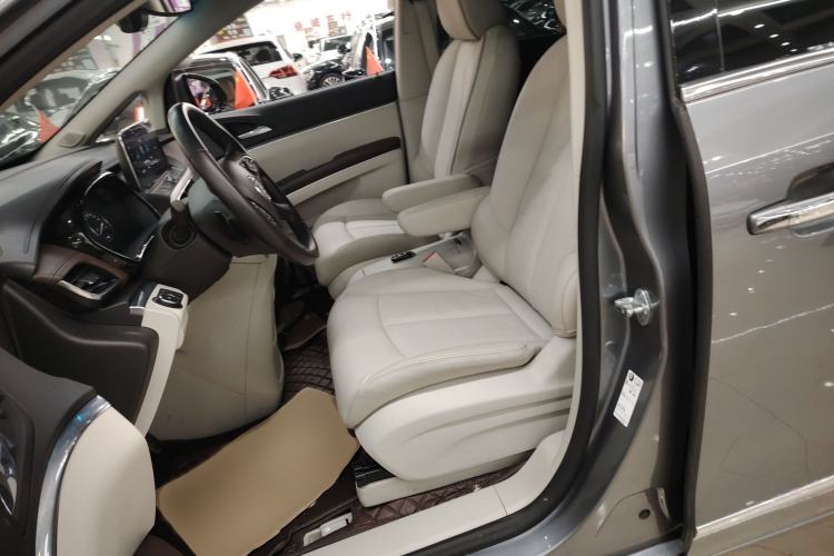 Used Buick GL8 2020 Land Business Class 652T Luxury Model
