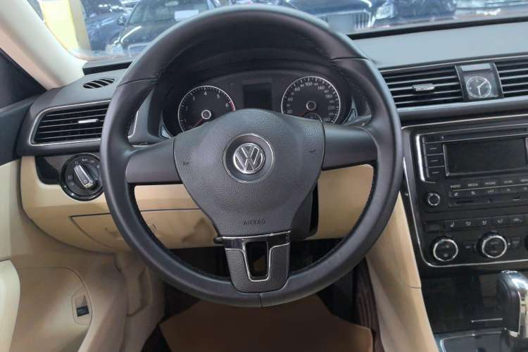 Used Volkswagen Passat 2014 1.8TSI DSG Prestige Edition
