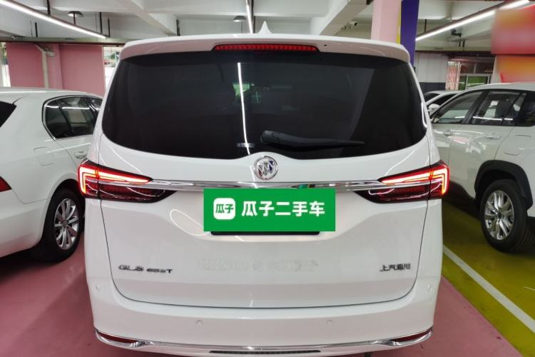 Used Buick GL8 2023 Land Executive Class Deluxe Model