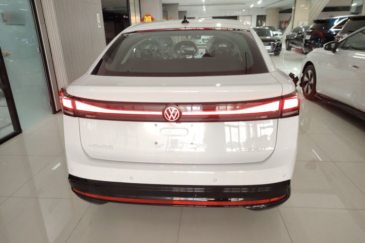 Used Volkswagen ID.7 VIZZION 2024 AIR model