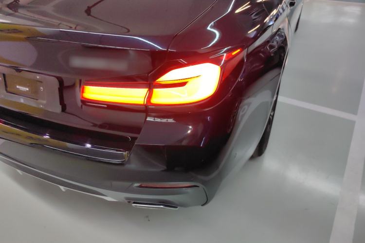 Used BMW 5 Series 2022 Restyled 530Li Luxury Edition M Sport Package
