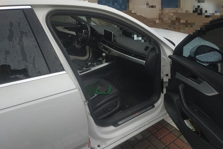 Used Audi A4L 2019 40 TFSI Fashion Edition China VI Emission Standard
