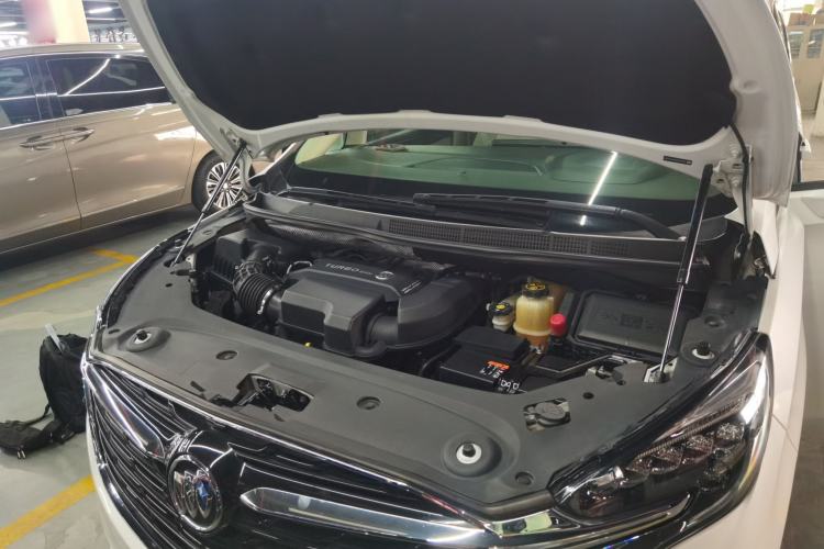 Used Buick GL8 2022 ES Landtrek 653T Comfort Edition
