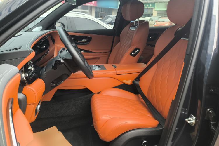 Used  Lanyue C-DM 2025 180 Ultra-Long Range Ultra All-Wheel Drive 6-Seater
