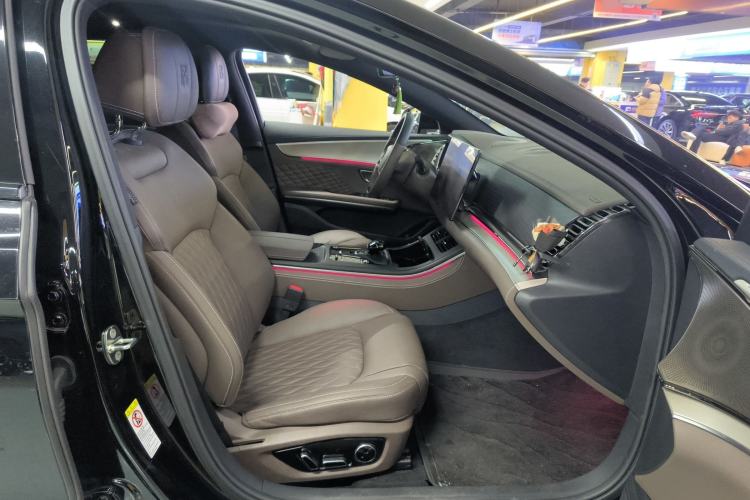 Used BYD Han 2024 DM-i Glory Edition 121KM Prestige Model
