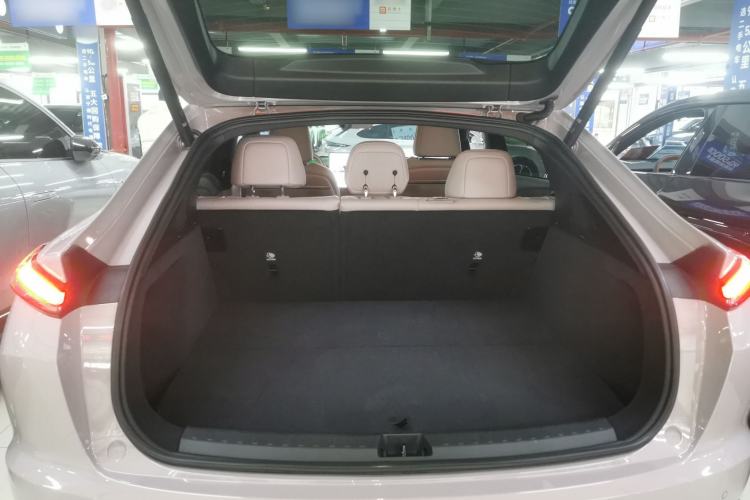 Used ONVO L60 2024 60 kWh Rear-Drive Version
