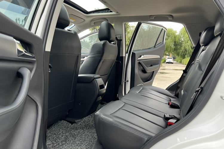 Used Soueast DX5 2019 1.5T CVT Luxury Model
