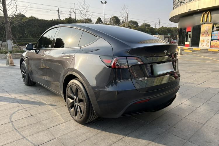Used Tesla Model Y 2024 Rear-Wheel-Drive Version
