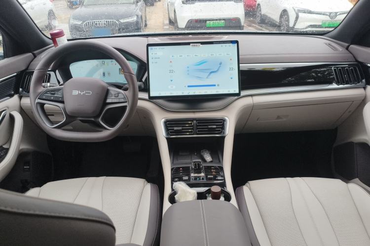 Used BYD Song PLUS New Energy 2025 EV Intelligent Driving Version 520km Premium Model
