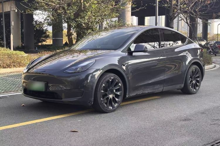 Used Tesla Model Y 2024 Long-Range All-Wheel-Drive Version