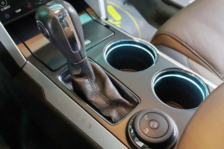 Used Ford Explorer 2013 3.5L Deluxe Model
