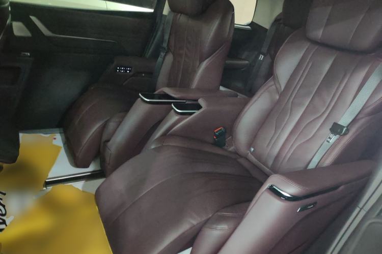 Used Buick Century 2023 2.0T Six-Seater Yinshi Edition
